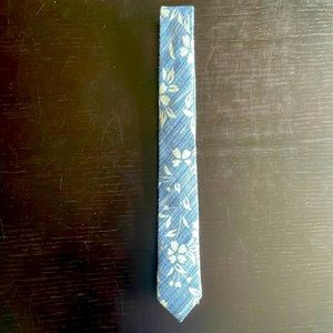 Tie - skinny floral pattern